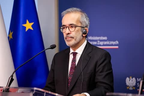Ministry of Foreign Affairs. Press Statements on Ukraine and Trade. 19.12.2025