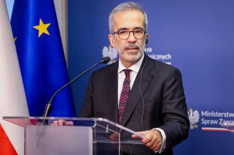 Ministry of Foreign Affairs. Press Statements on Ukraine and Trade. 19.12.2025