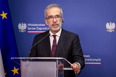 Ministry of Foreign Affairs. Press Statements on Ukraine and Trade. 19.12.2025