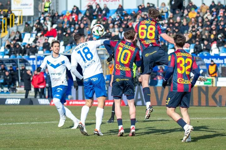 Football. PKO BP Ekstraklasa. Stal Mielec - Pogon Szczecin. 16.02.2025
