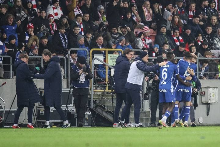 Football. PKO BP Ekstraklasa. Cracovia - Lech Poznan. 07.12.2025