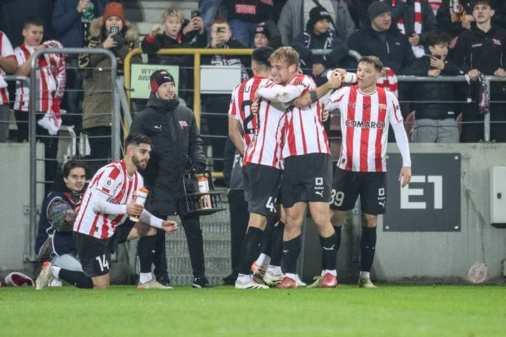 Football. PKO BP Ekstraklasa. Cracovia - Lech Poznan. 07.12.2025