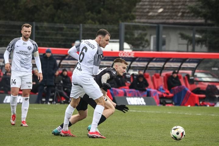 Football. PKO BP Ekstraklasa. Puszcza Niepolomice - Piast Gliwice. 16.03.2025