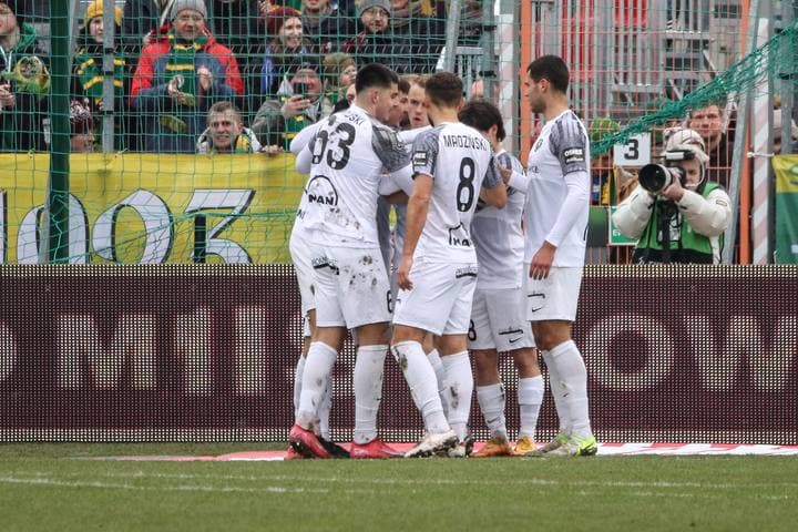 Football. PKO BP Ekstraklasa. Puszcza Niepolomice - Piast Gliwice. 16.03.2025