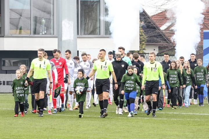Football. PKO BP Ekstraklasa. Puszcza Niepolomice - Piast Gliwice. 16.03.2025