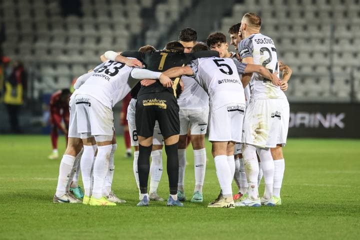 Football. PKO BP Ekstraklasa. Puszcza Niepolomice - Widzew Lodz. 25.11.2024