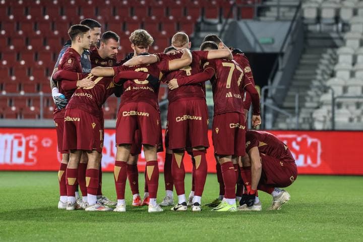 Football. PKO BP Ekstraklasa. Puszcza Niepolomice - Widzew Lodz. 25.11.2024