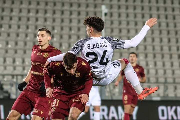 Football. PKO BP Ekstraklasa. Puszcza Niepolomice - Widzew Lodz. 25.11.2024