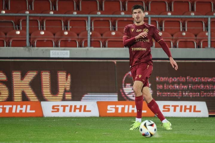 Football. PKO BP Ekstraklasa. Puszcza Niepolomice - Widzew Lodz. 25.11.2024