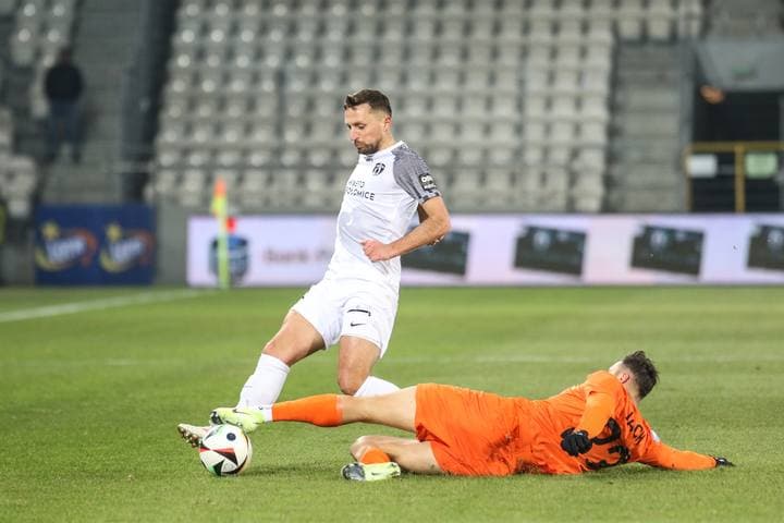Football. PKO BP Ekstraklasa. Puszcza Niepolomice - Zaglebie Lubin. 10.02.2025