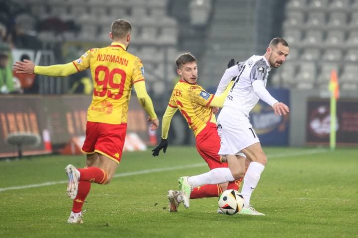 Football. PKO BP Ekstraklasa. Puszcza Niepolomice - Jagiellonia Bialystok. 08.12.2024