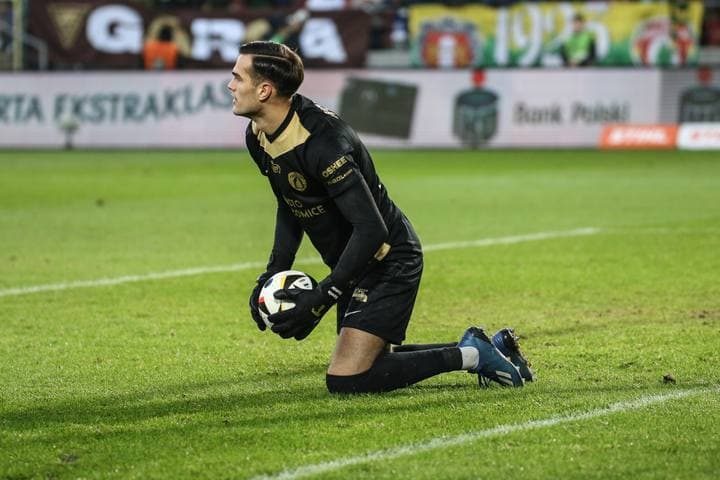 Football. PKO BP Ekstraklasa. Puszcza Niepolomice - Jagiellonia Bialystok. 08.12.2024
