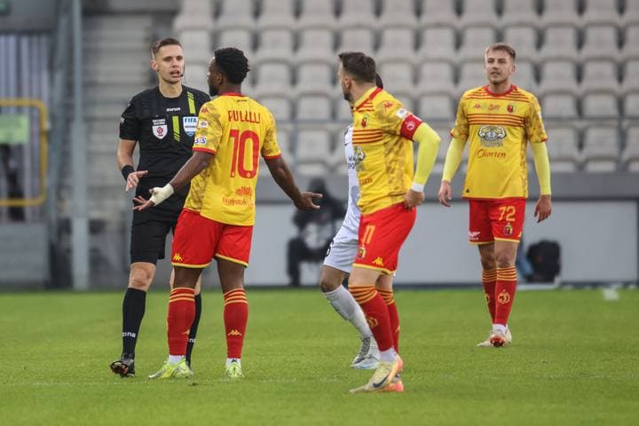 Football. PKO BP Ekstraklasa. Puszcza Niepolomice - Jagiellonia Bialystok. 08.12.2024