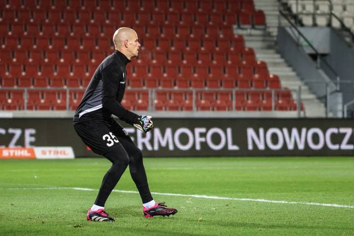 Football. PKO BP Ekstraklasa. Puszcza Niepolomice - Lech Poznan. 02.11.2024