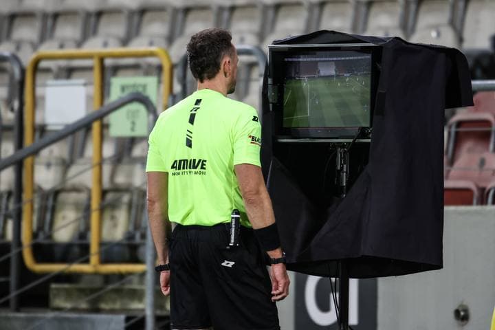 Football. PKO BP Ekstraklasa. Puszcza Niepolomice - Lech Poznan. 02.11.2024