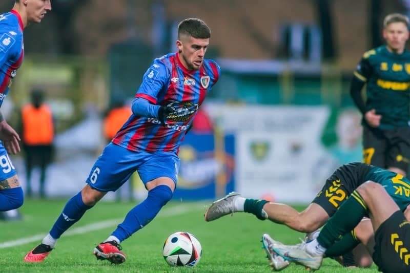 Football. PKO BP Ekstraklasa. GKS Katowice - Piast Gliwice. 16.02.2025