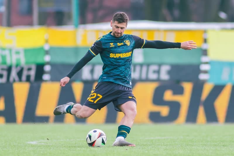 Football. PKO BP Ekstraklasa. GKS Katowice - Piast Gliwice. 16.02.2025
