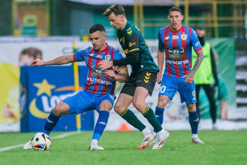 Football. PKO BP Ekstraklasa. GKS Katowice - Piast Gliwice. 16.02.2025