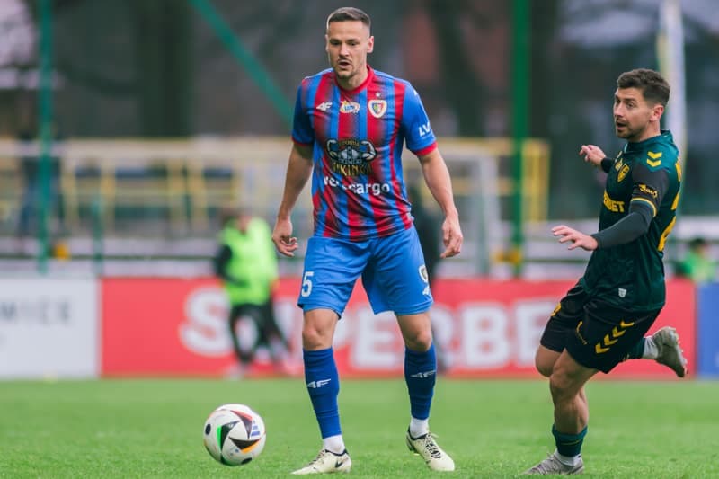 Football. PKO BP Ekstraklasa. GKS Katowice - Piast Gliwice. 16.02.2025