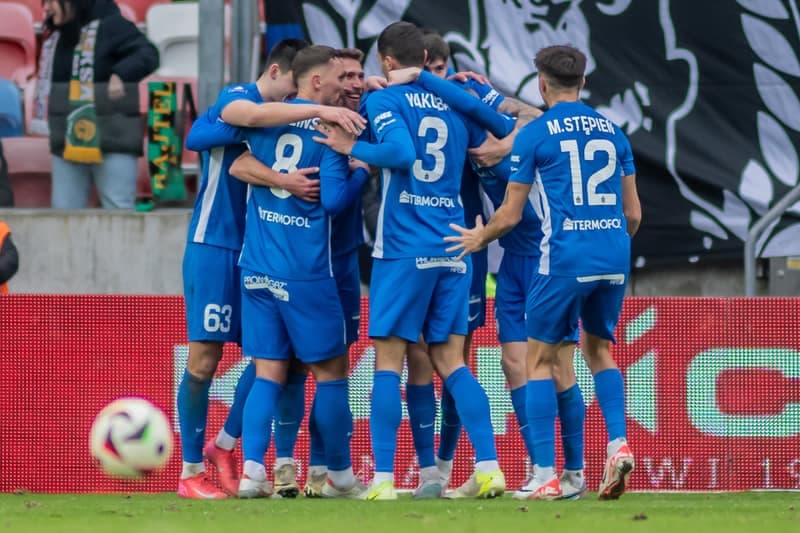 Football. PKO BP Ekstraklasa. Gornik Zabrze - Puszcza Niepolomice. 02.02.2025