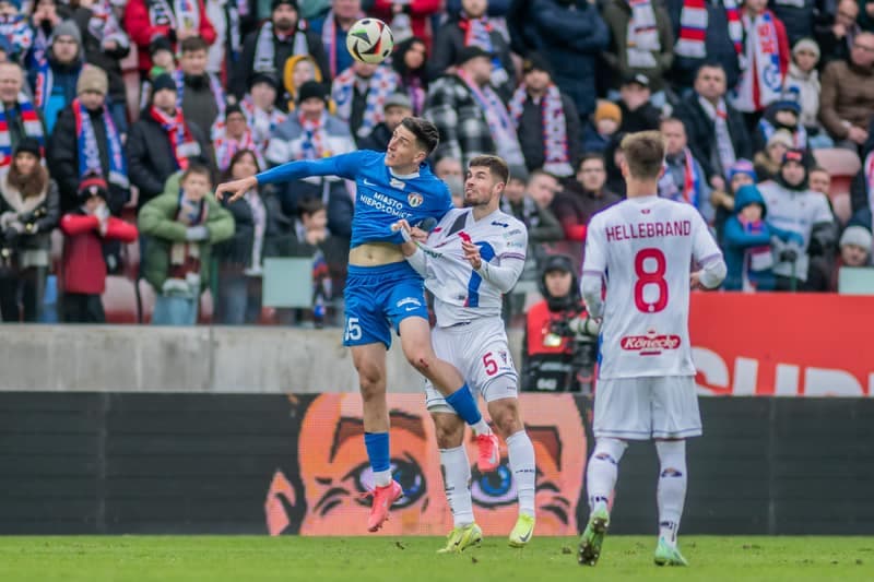 Football. PKO BP Ekstraklasa. Gornik Zabrze - Puszcza Niepolomice. 02.02.2025