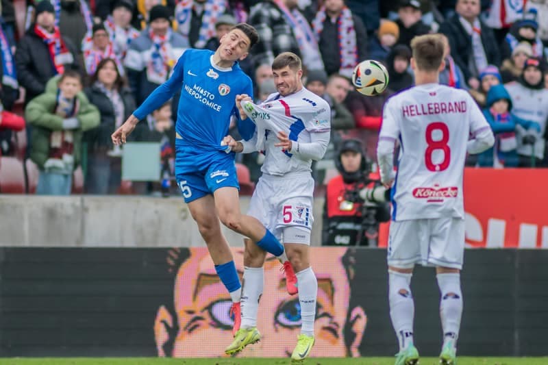 Football. PKO BP Ekstraklasa. Gornik Zabrze - Puszcza Niepolomice. 02.02.2025