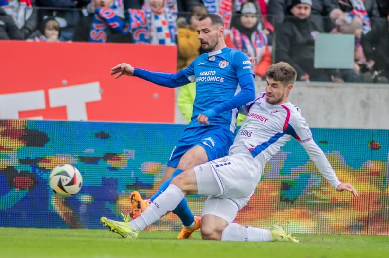 Football. PKO BP Ekstraklasa. Gornik Zabrze - Puszcza Niepolomice. 02.02.2025