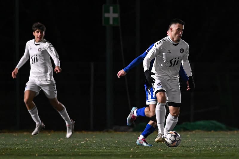Football. V Liga. Polonia II Warszawa - Wicher Kobylka. 15.11.2025