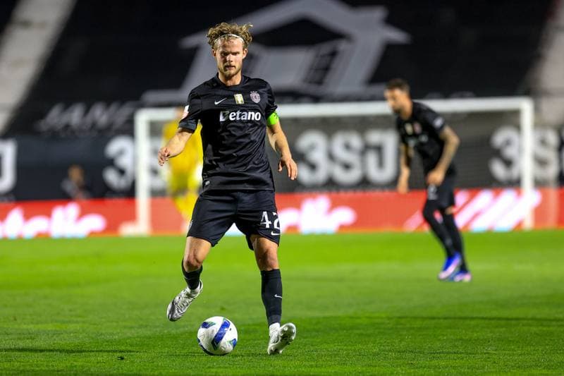 Football. Liga Portugal Betclic. CF Estrela da Amadora - Sporting CP. 11.04.2026