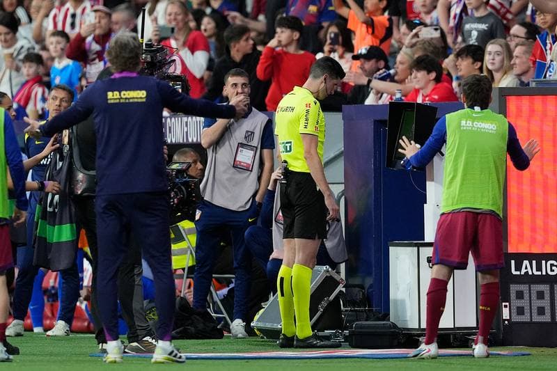 Football. La Liga. Atletico Madrid - FC Barcelona. 04.04.2026
