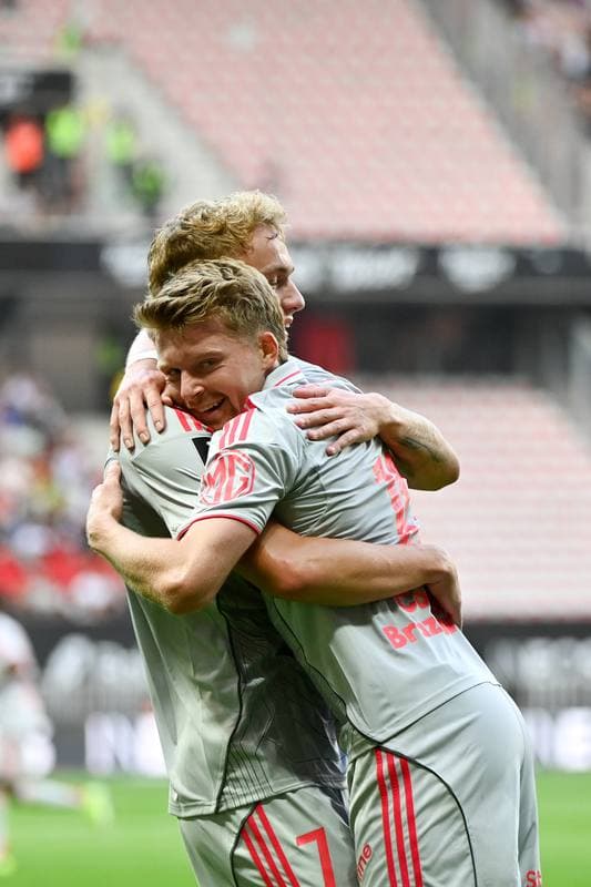 Football. Ligue 1 McDonald's. OGC Nice - Olympique Lyonnais. 18.10.2025