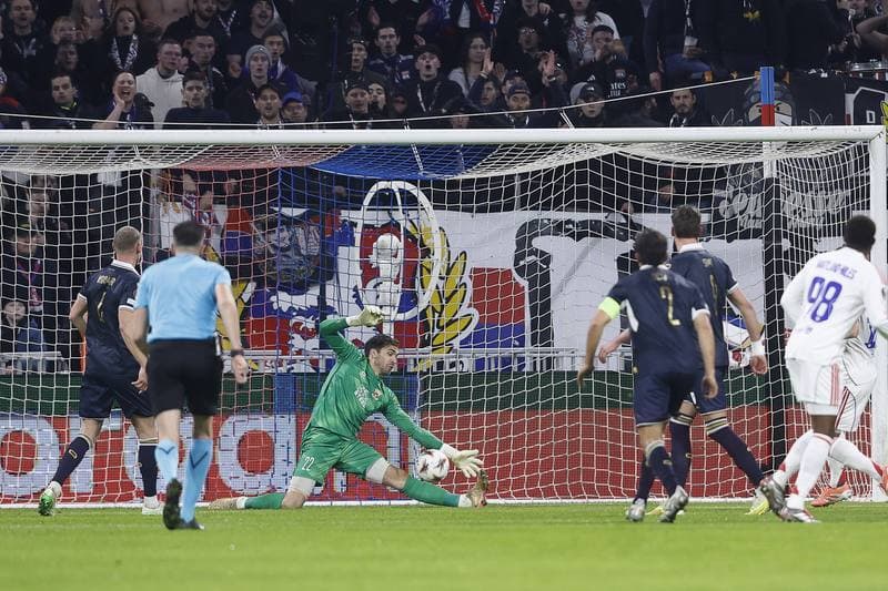 Football. UEFA Europa League. Olympique Lyon - Go Ahead Eagles. 17.11.2025