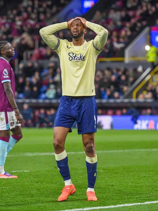 Football. Premier League. Burnley - Everton. 27.12.2025