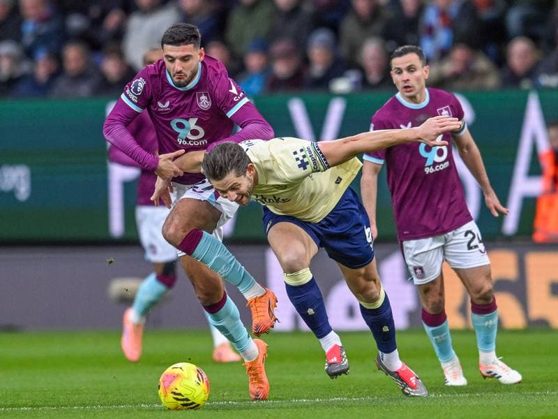 Football. Premier League. Burnley - Everton. 27.12.2025