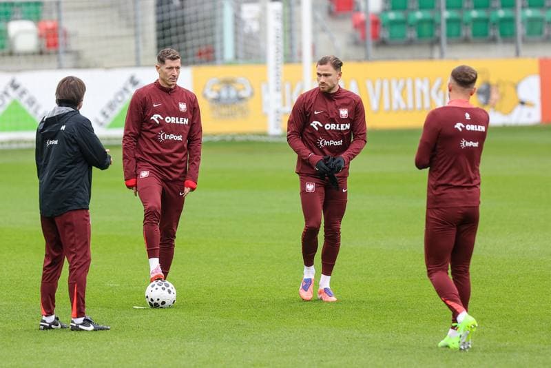 Football. Poland national team. Training. 10.10.2025