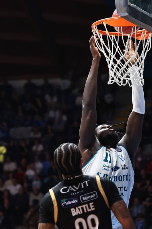 Basketball. LBA Lega Basket Serie A. Acqua S.Bernardo Cantu - Dolomiti Energia Trentino. 15.02.2026