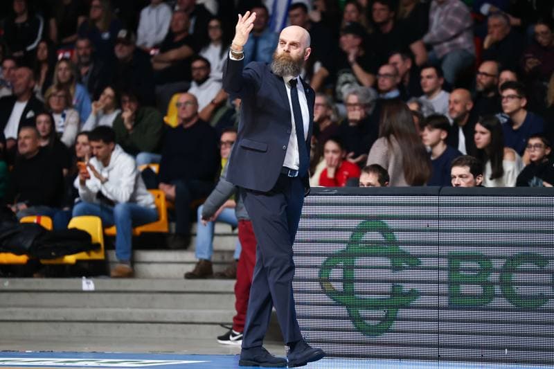 Basketball. LBA Lega Basket Serie A. Acqua S.Bernardo Cantu - Dolomiti Energia Trentino. 15.02.2026