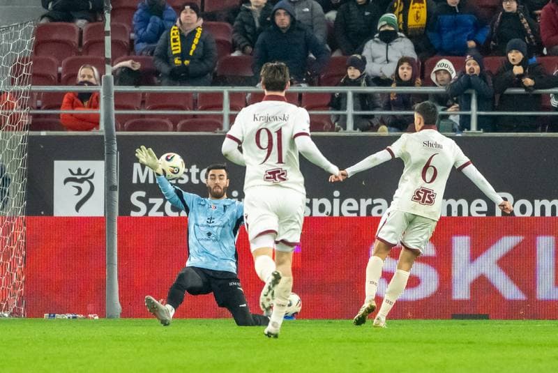 Football. STS Puchar Polski. Pogon Szczecin - Widzew Lodz. 02.12.2025