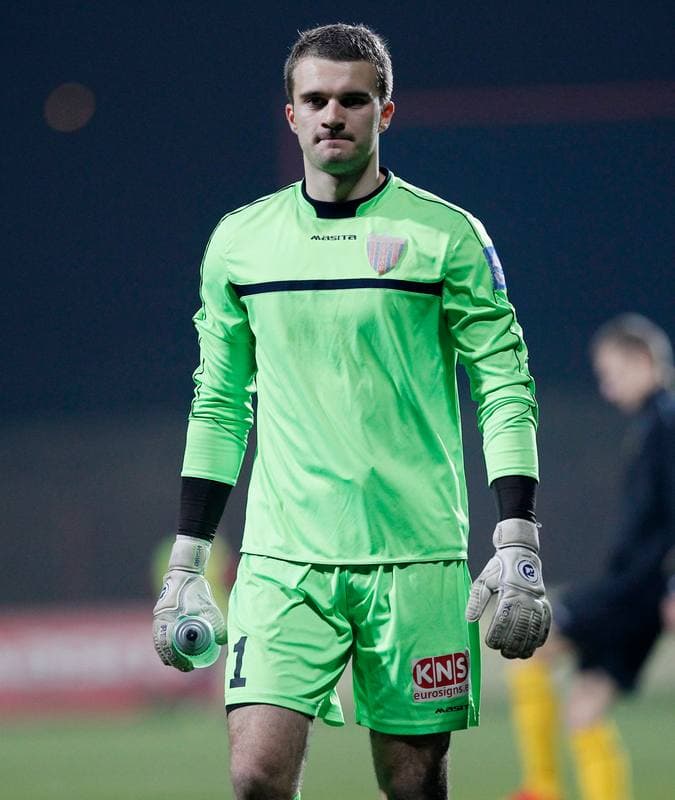 Football. III Liga Opolsko - Slaska. Polonia Bytom - Polonia Laziska Gorne. 11.11.2014
