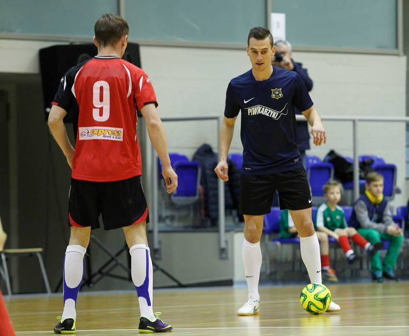 Football. Tyski Mecz Charytatywny. Arkadiusz Milik - Jessica Ziolek. 23.12.2014