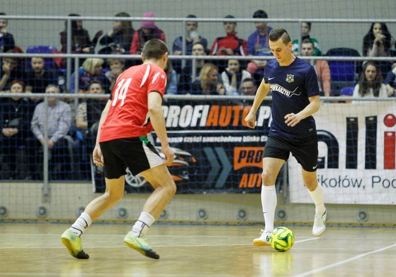 Football. Tyski Mecz Charytatywny. Arkadiusz Milik - Jessica Ziolek. 23.12.2014