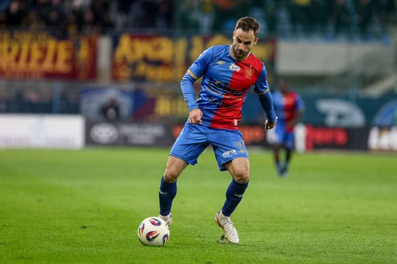 Football. PKO BP Ekstraklasa. Piast Gliwice - Pogon Szczecin. 13.04.2026