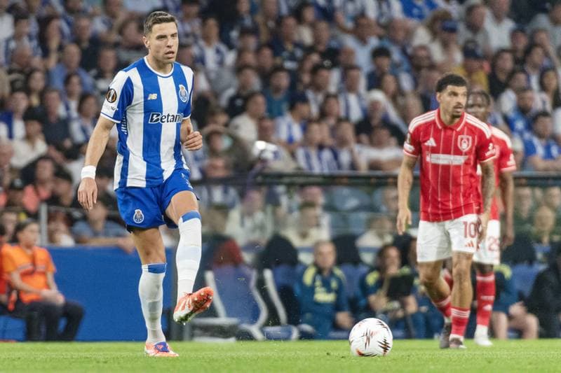 Football. UEFA Europa League. FC Porto - Nottingham Forest. 09.04.2026