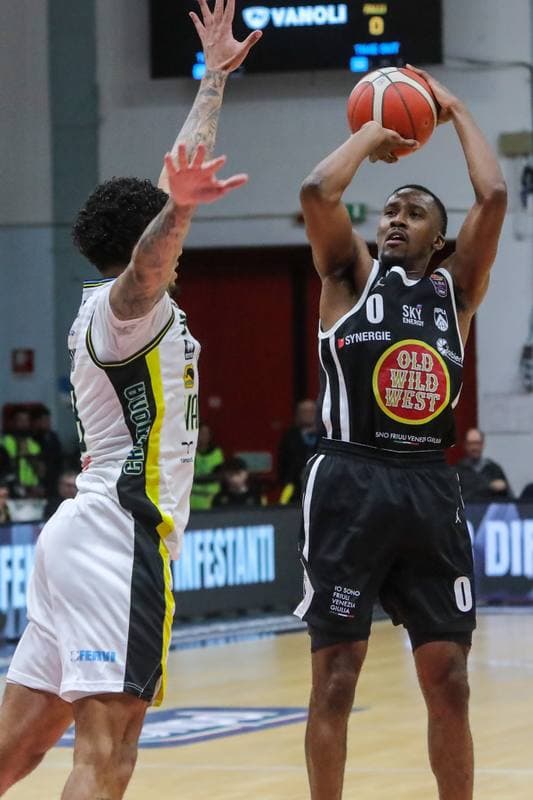 Basketball. Italian Basketball Serie A. Vanoli Basket Cremona - APU Old Wild West Udine. 04.04.2026