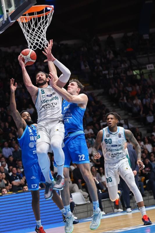 Basketball. Italian Basketball Serie A. Acqua S.Bernardo Cantu - Banco di Sardegna Sassari. 04.04.2026