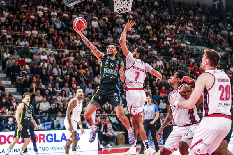 Basketball. Italian Basketball Serie A. Una Hotels Reggio Emilia - Vanoli Basket Cremona. 11.04.2026