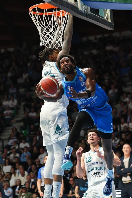 Basketball. Italian Basketball Serie A. Acqua S.Bernardo Cantu - Banco di Sardegna Sassari. 04.04.2026