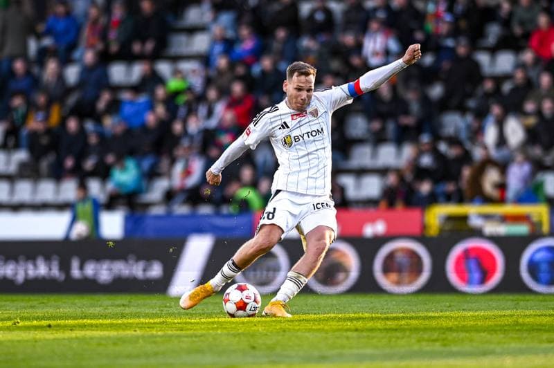 Football. Betclic 1 Liga. Miedz Legnica - Polonia Bytom. 07.04.2026