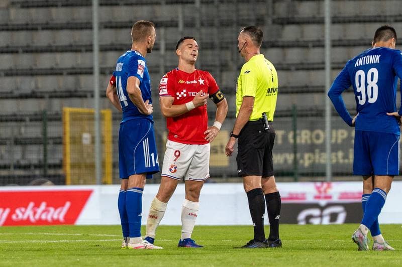 Football. Betclic 1 Liga. Miedz Legnica - Wisla Krakow. 29.08.2025