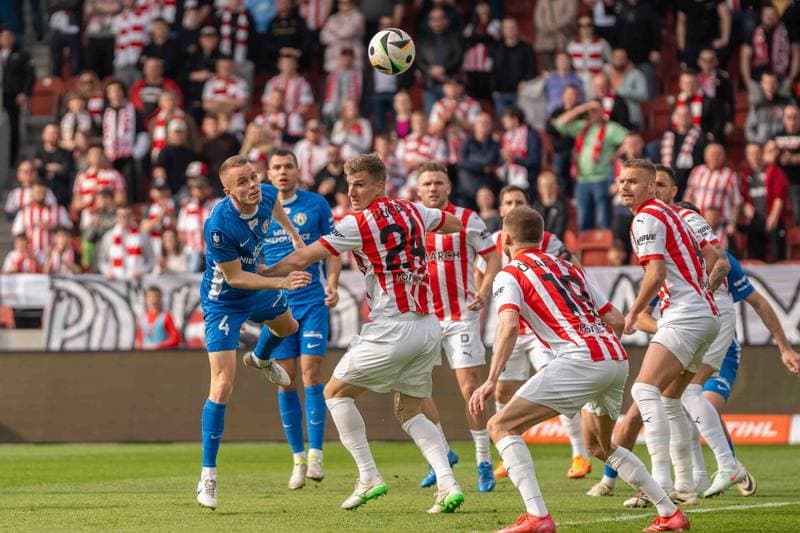 Football. PKO BP Ekstraklasa. Cracovia - Puszcza Niepolomice. 29.03.2025